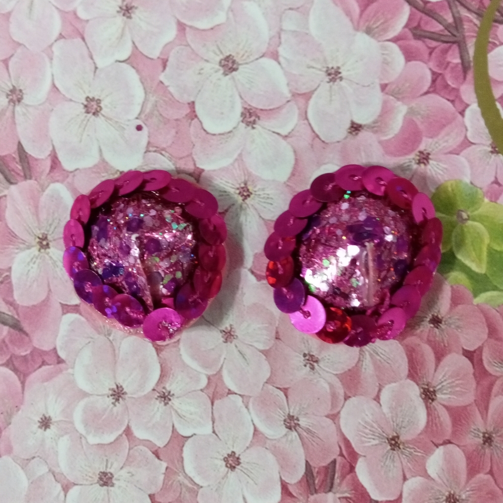 Exotic nipple pasties